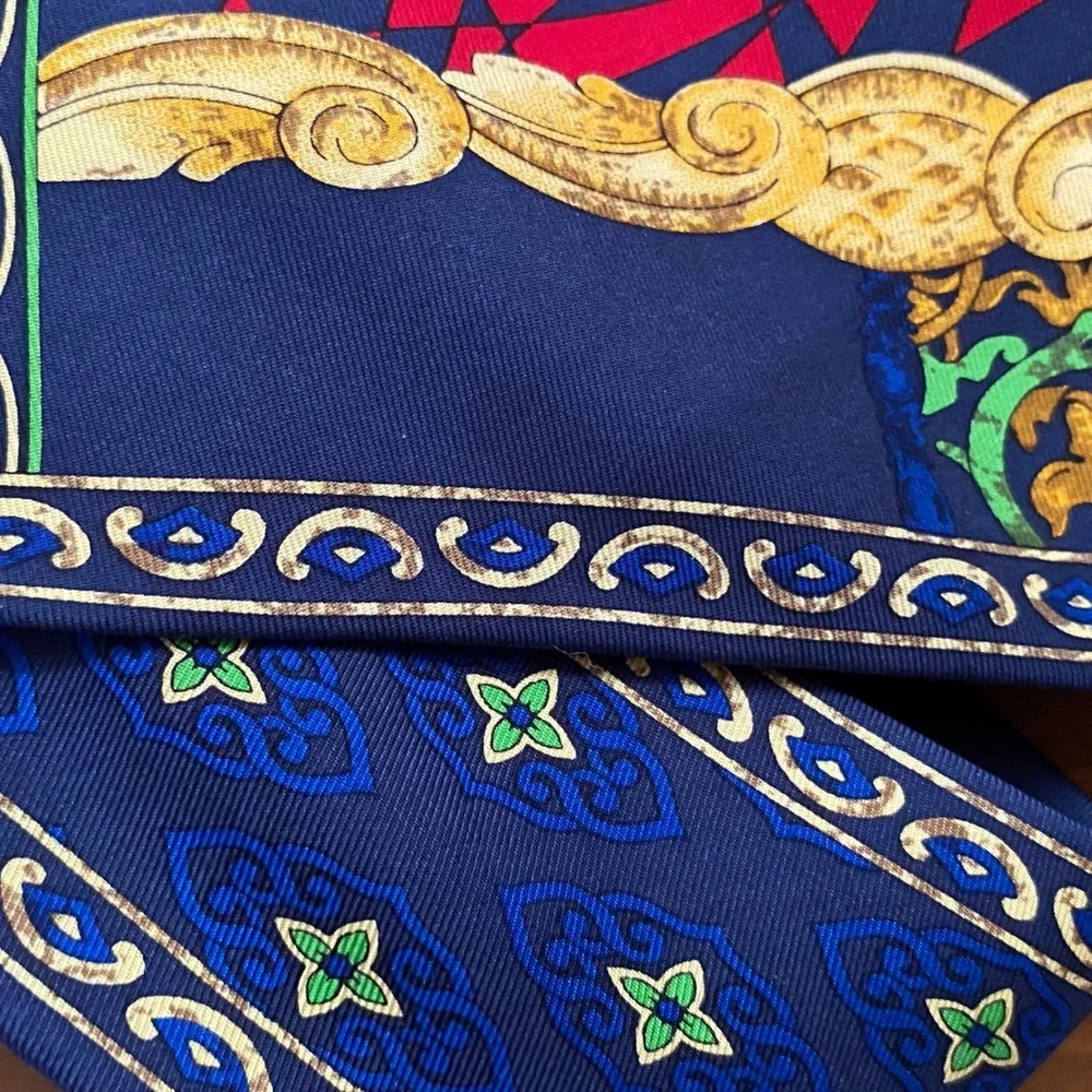 DeSantis Collection Mens Silk Tie Navy Blue Gold Baroque Geometric Made in Italy